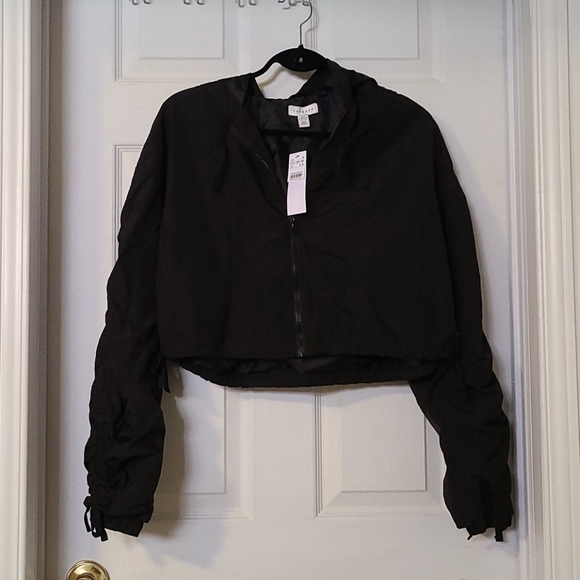 Cropped Nylon Jacket - Picture 3 of 5